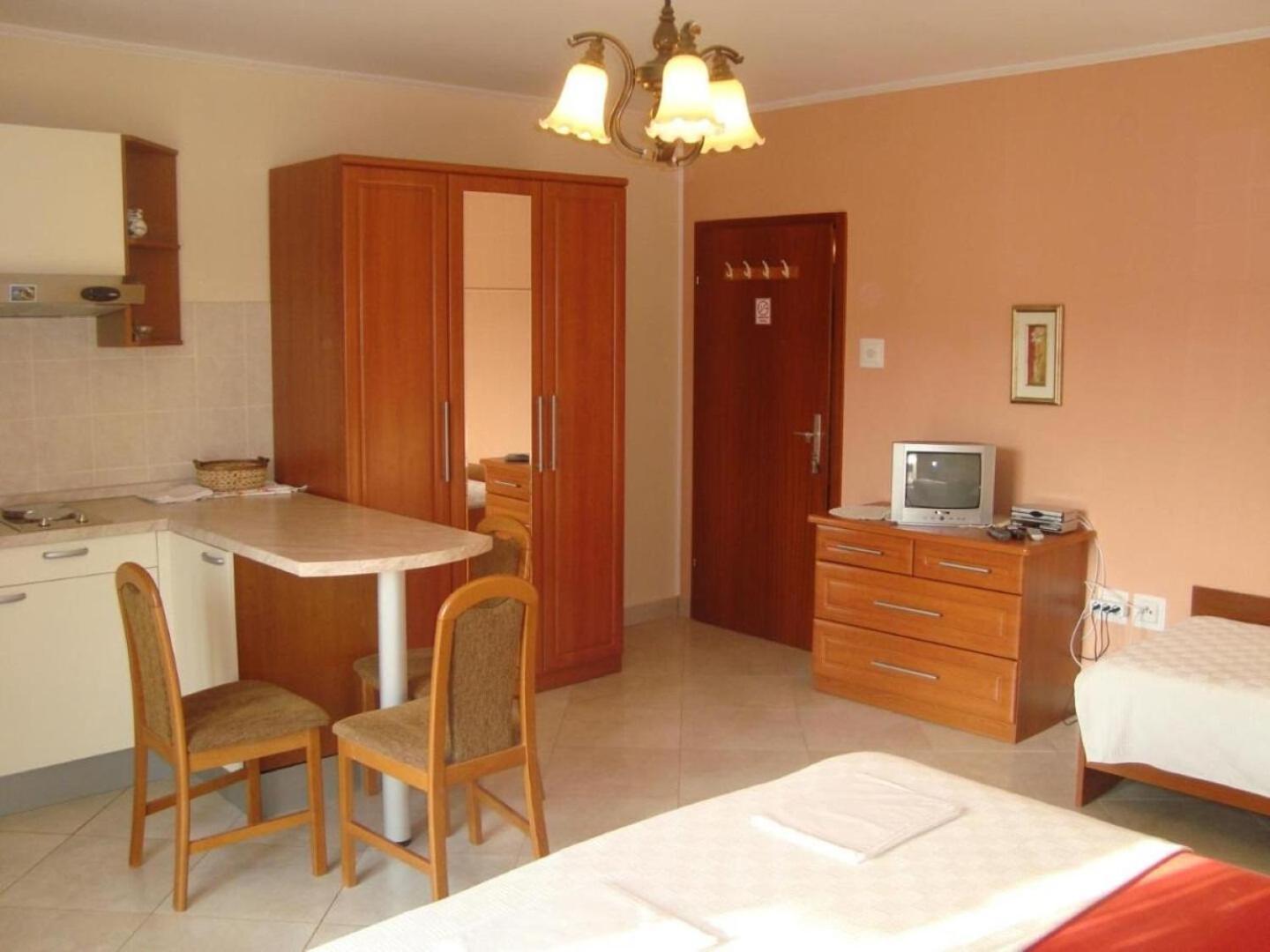 Apartment Marie Omišalj Kültér fotó